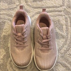 Under Armor girls sneakers